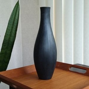 Just in! TOM VINCENT Flax Vase 12"
